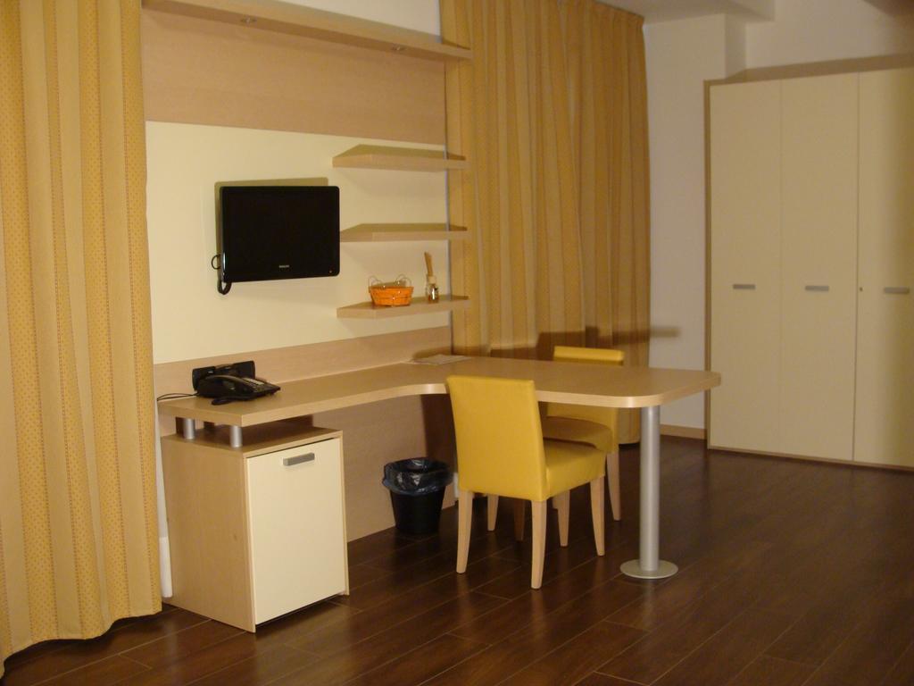 Groane Hotel Residence Cesano Maderno Quarto foto