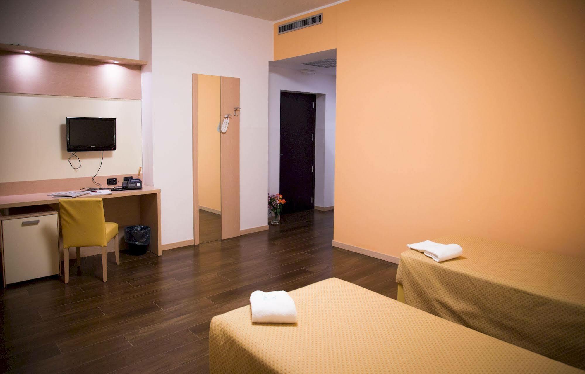 Groane Hotel Residence Cesano Maderno Exterior foto