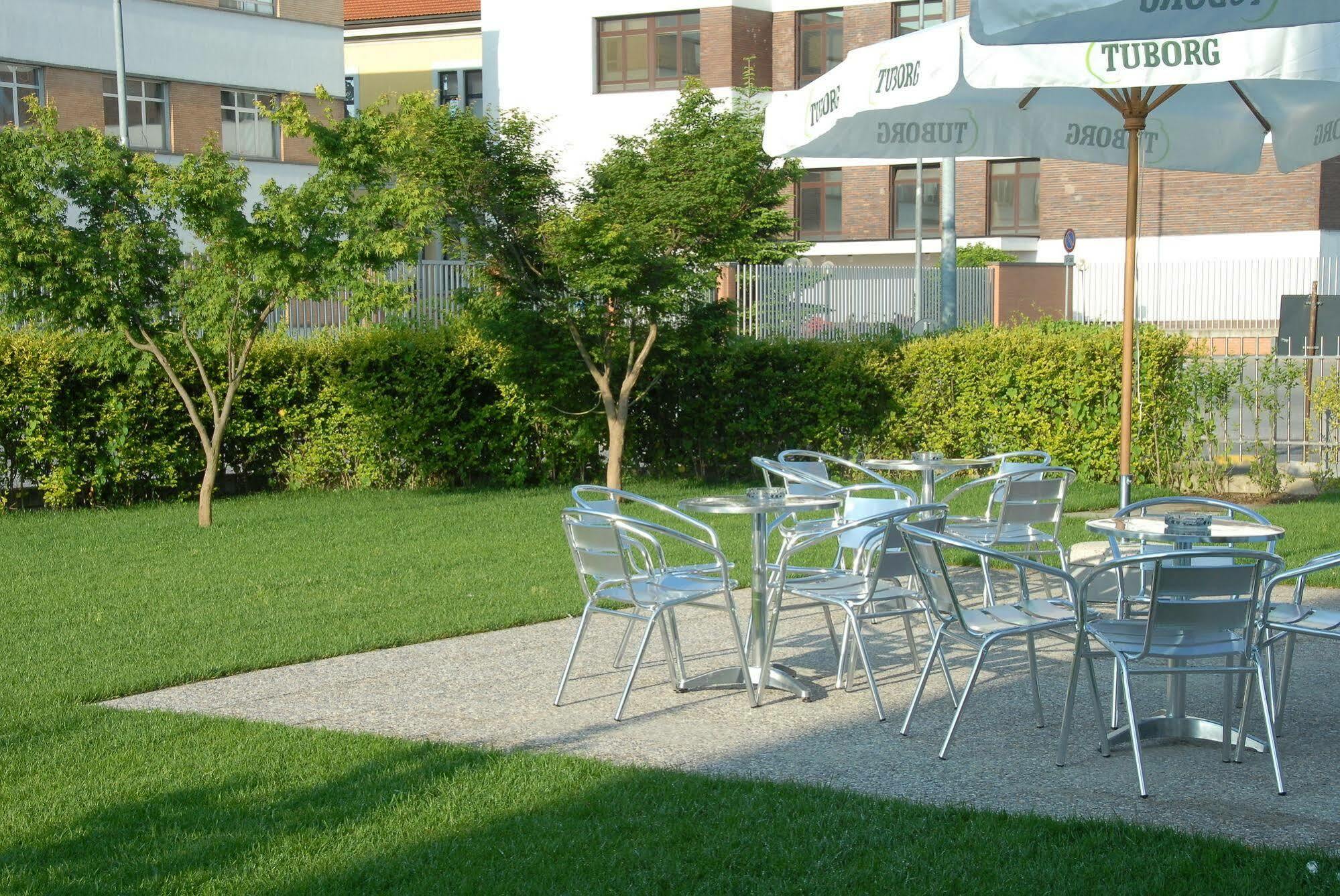 Groane Hotel Residence Cesano Maderno Exterior foto